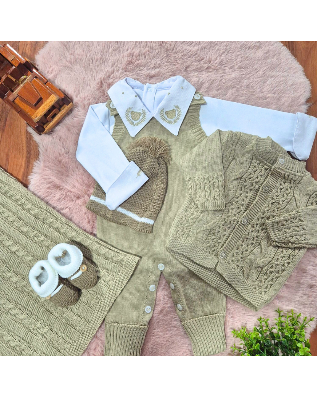 Saída de Maternidade em Tricot Antialérgico - Areia