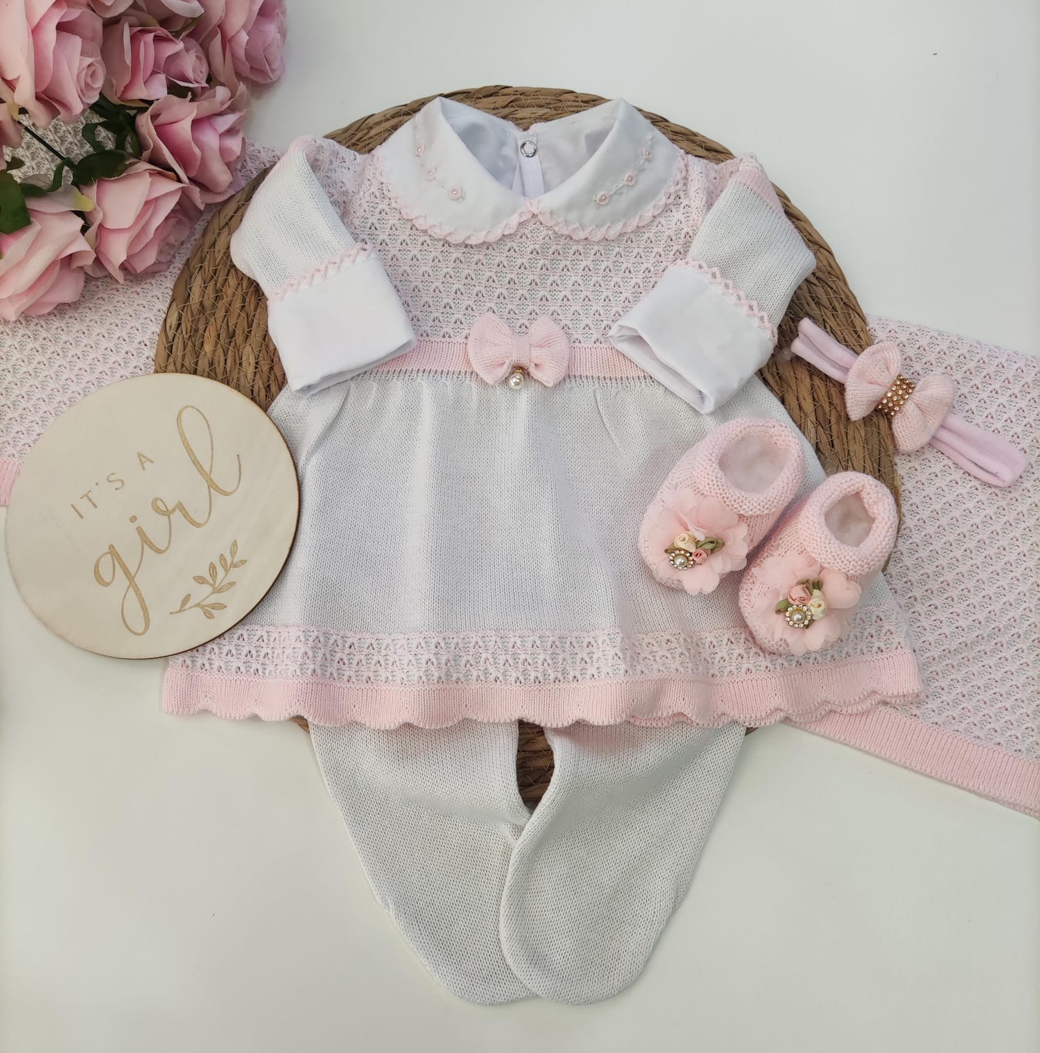 Saída de maternidade de tricot antialérgico 3 peças Branco e Rosa