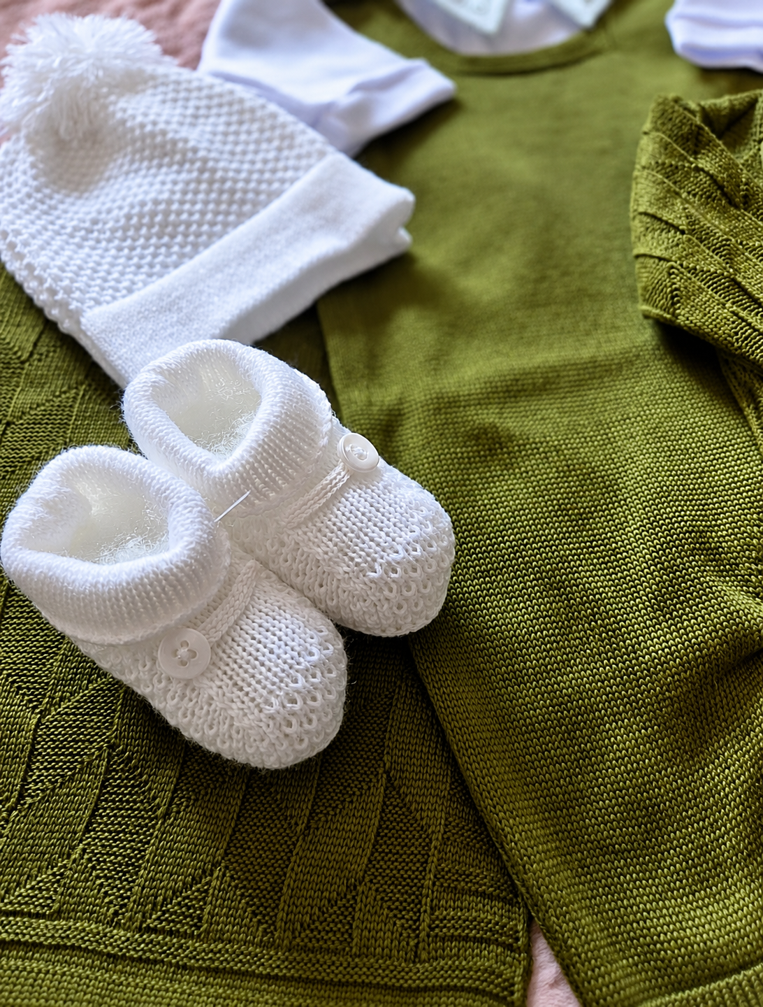 Saída de Maternidade em Tricot Antialérgico - Verde