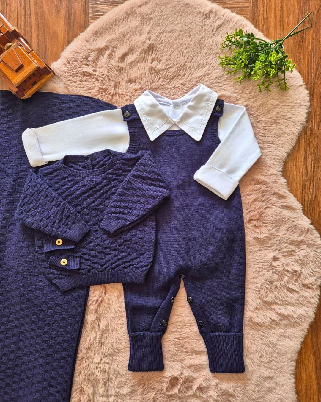 Saída de Maternidade em Tricot Antialérgico - Azul Marinho