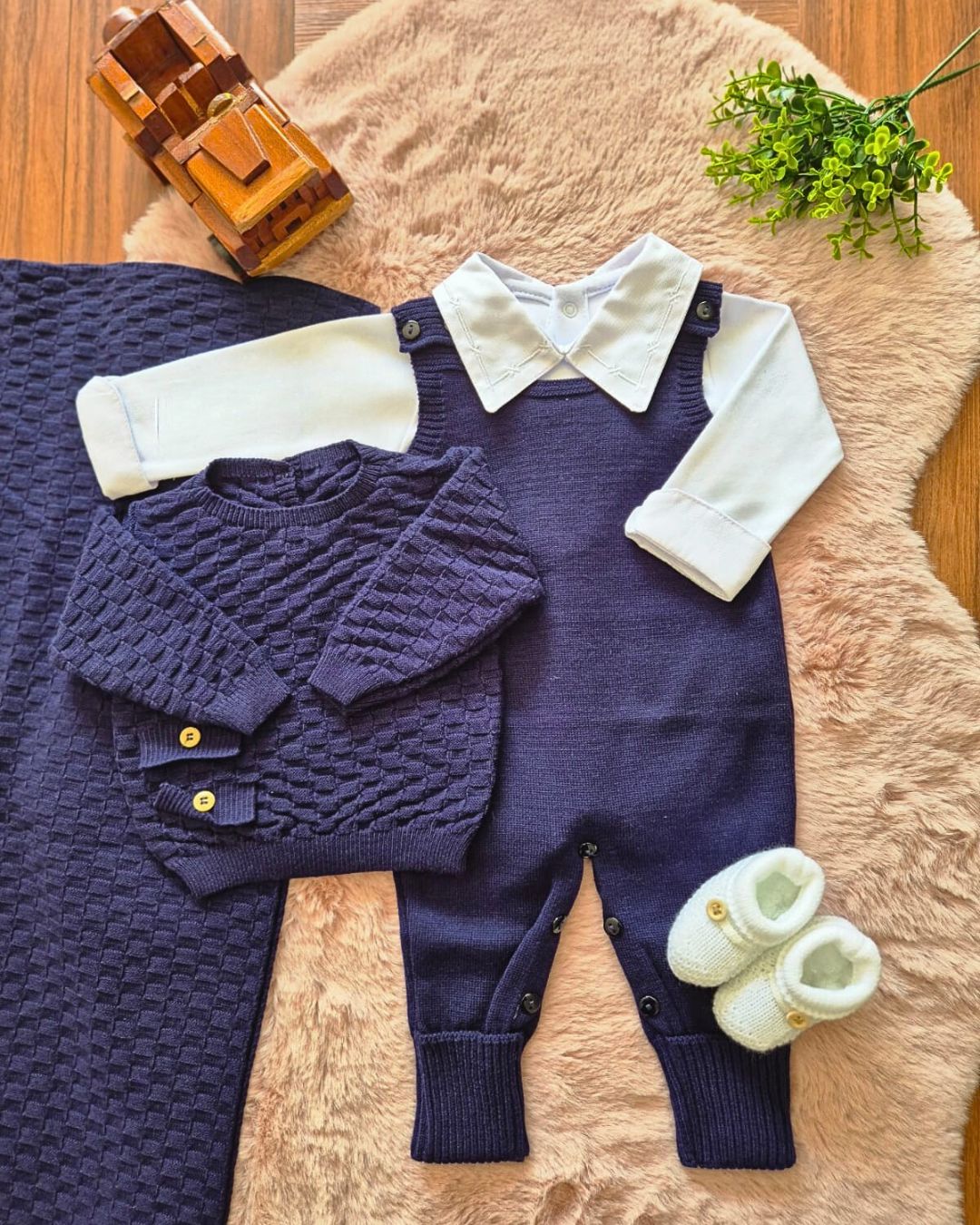 Saída de Maternidade em Tricot Antialérgico - Azul Marinho