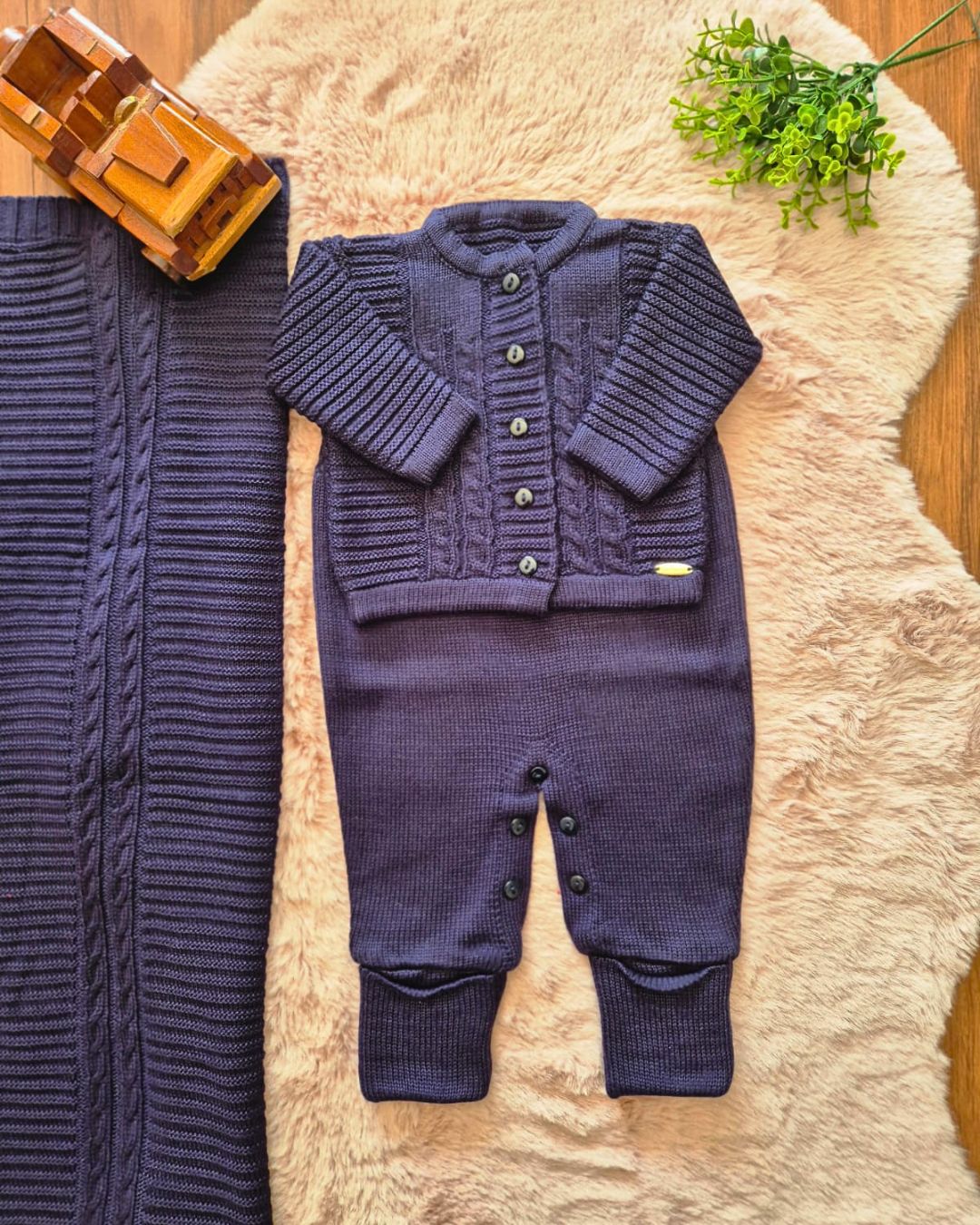 Saída de Maternidade em Tricot Antialérgico - Azul Marinho