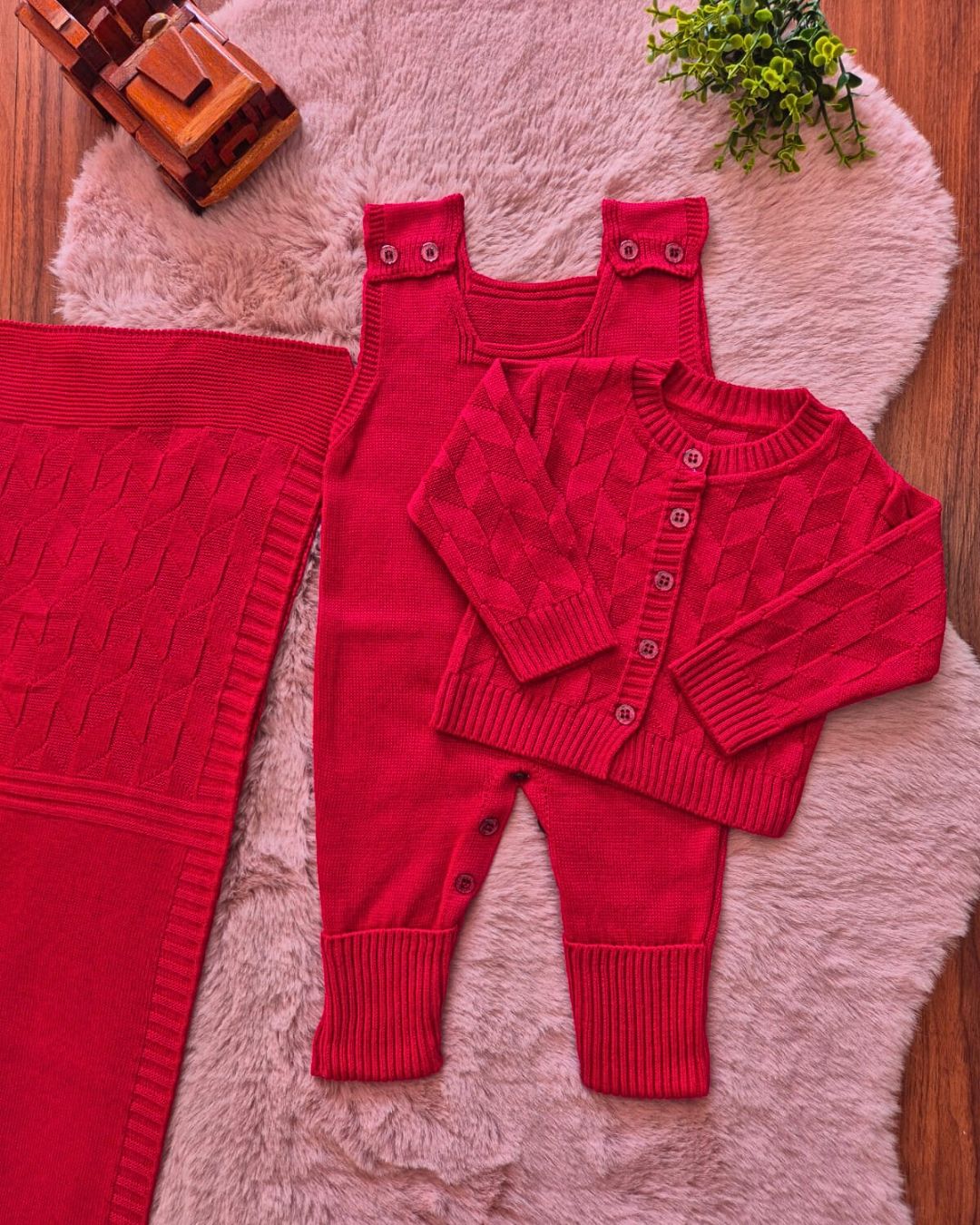 Saída de Maternidade em Tricot Antialérgico - Vermelho