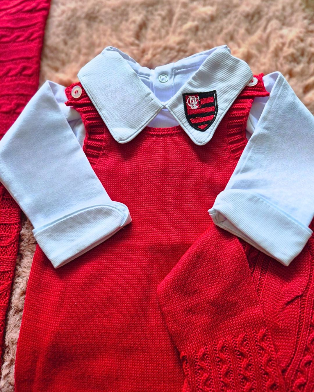 Saída de Maternidade em Tricot Antialérgico - Vermelha Flamengo