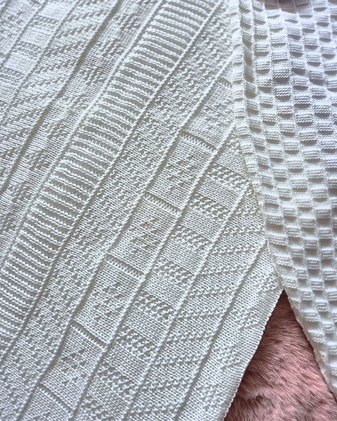 Saída de Maternidade em Tricot Antialérgico - Branca