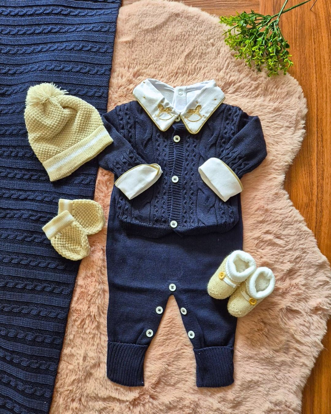 Saída de Maternidade em Tricot Antialérgico - Azul Marinho