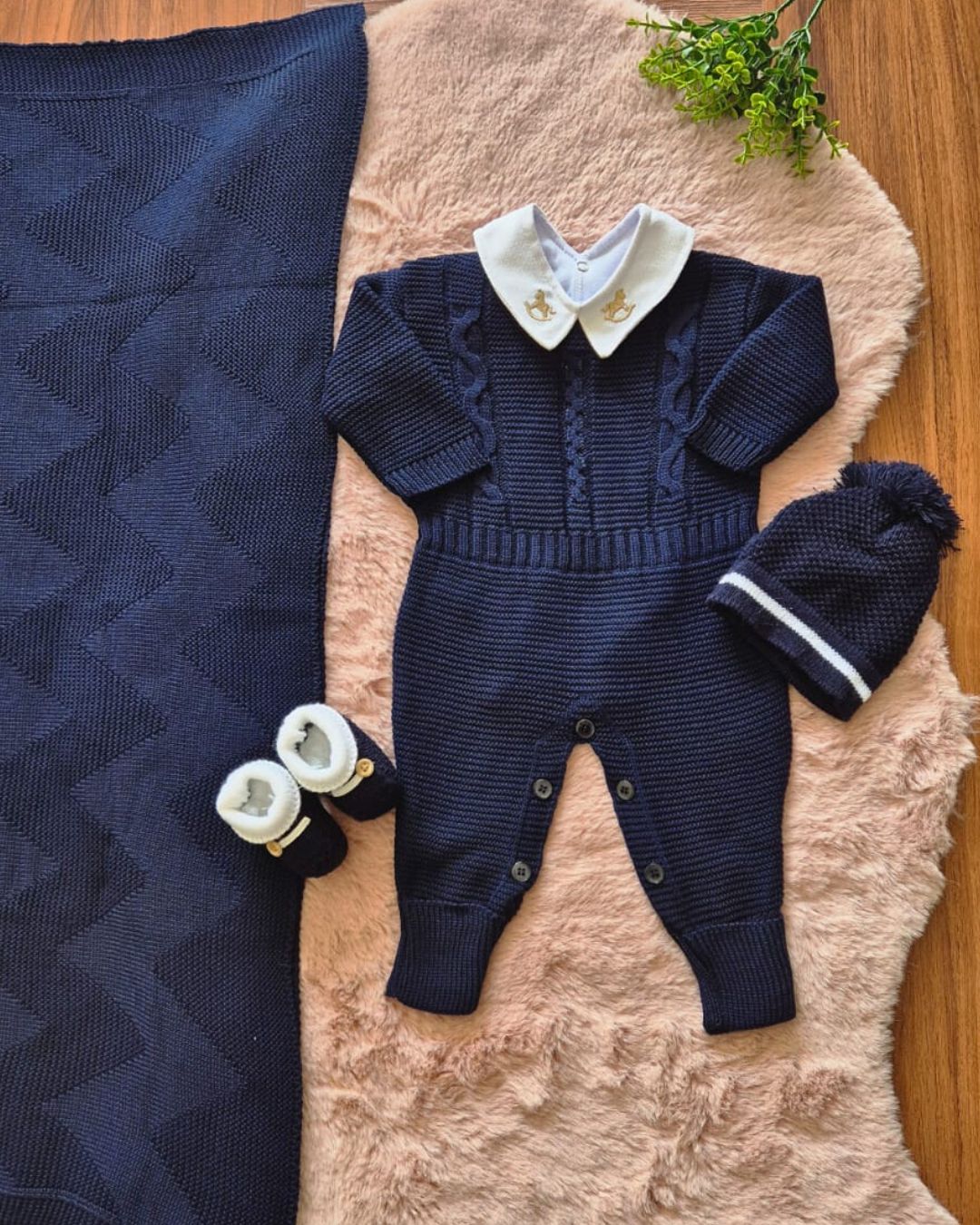 Saída de Maternidade em Tricot Antialérgico - Azul Marinho