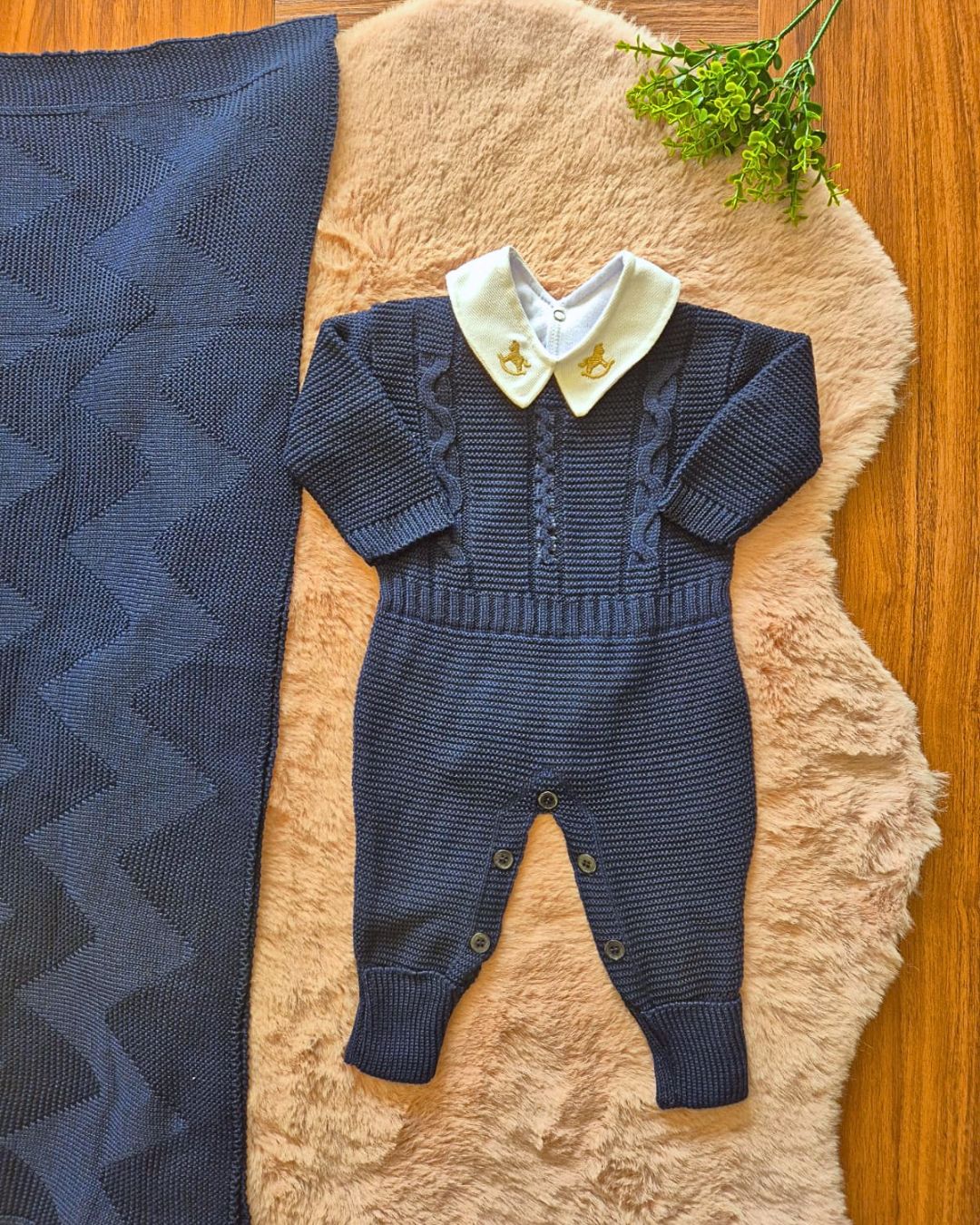 Saída de Maternidade em Tricot Antialérgico - Azul Marinho