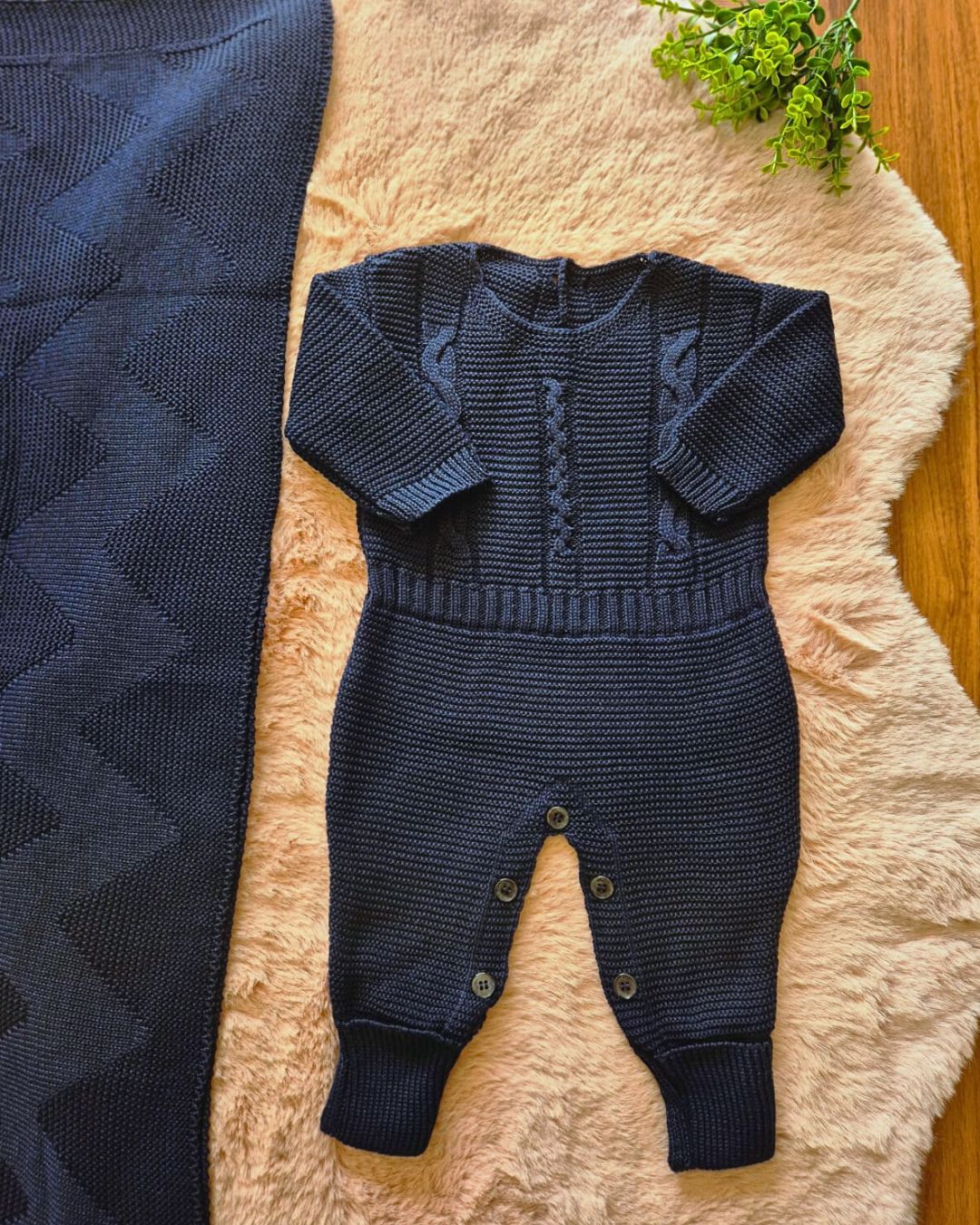 Saída de Maternidade em Tricot Antialérgico - Azul Marinho