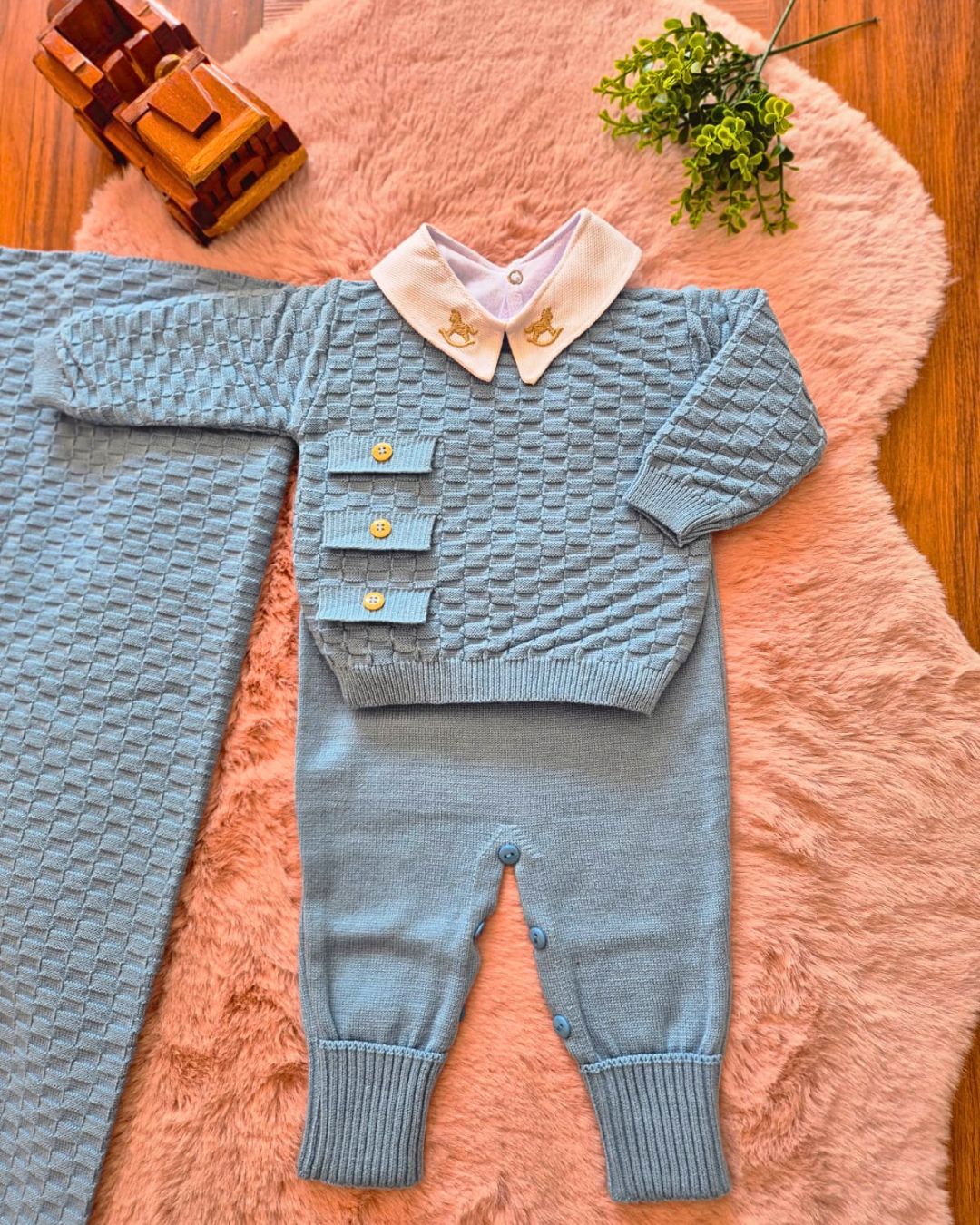 Saída de Maternidade em Tricot Antialérgico - Azul