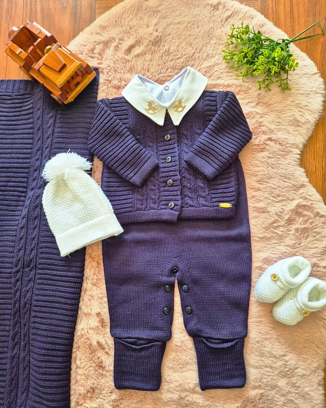 Saída de Maternidade em Tricot Antialérgico - Azul Marinho