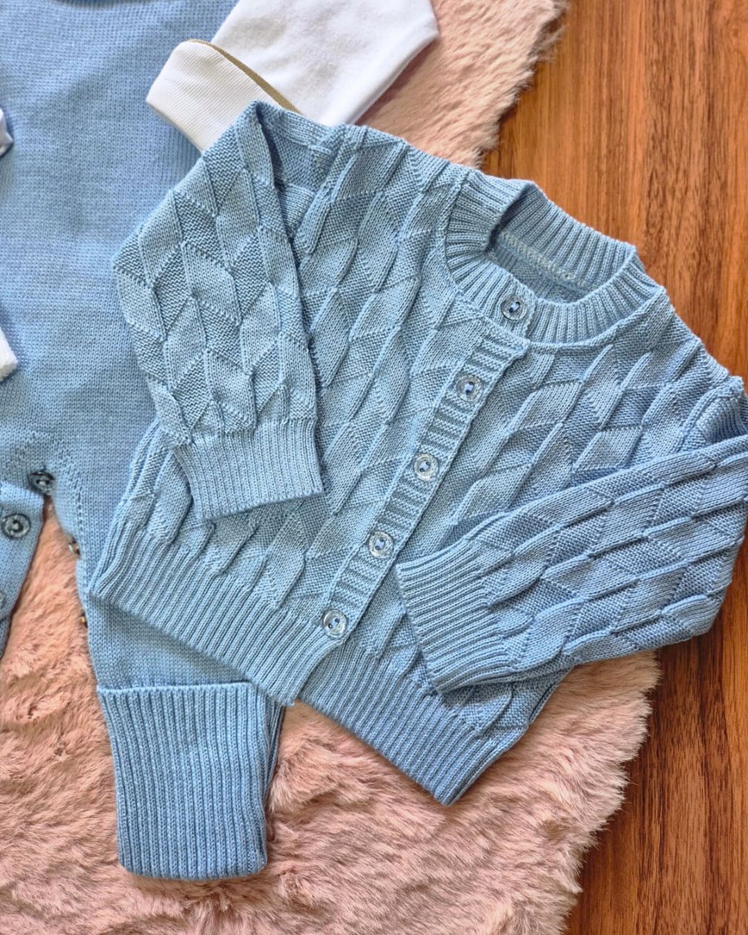 Saída de Maternidade em Tricot Antialérgico - Azul Claro