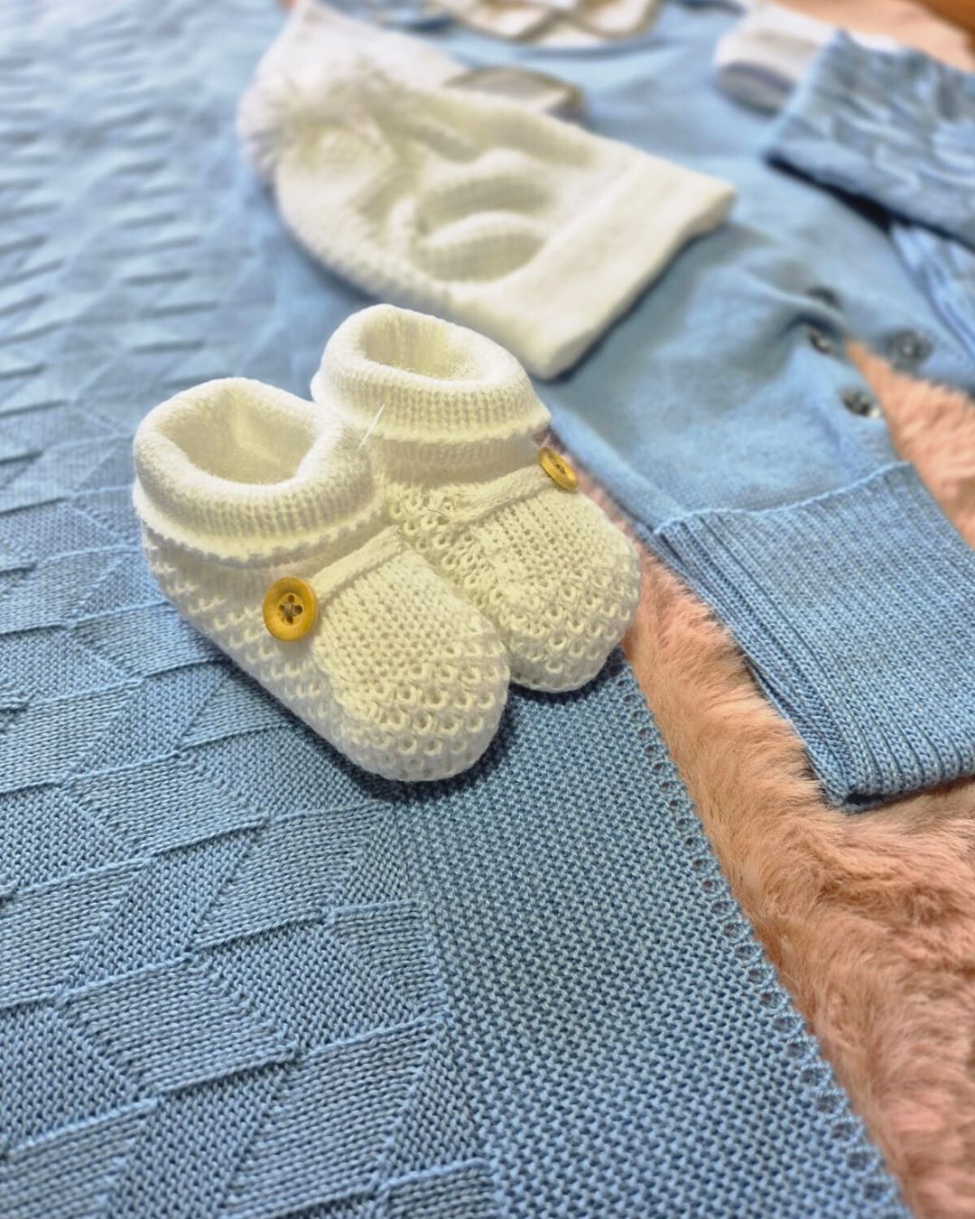 Saída de Maternidade em Tricot Antialérgico - Azul Claro