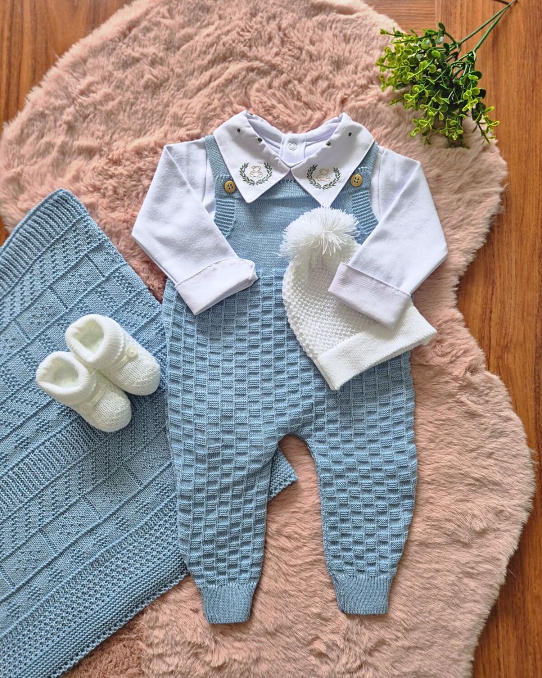 Saída de Maternidade em Tricot Antialérgico - Azul Bebê