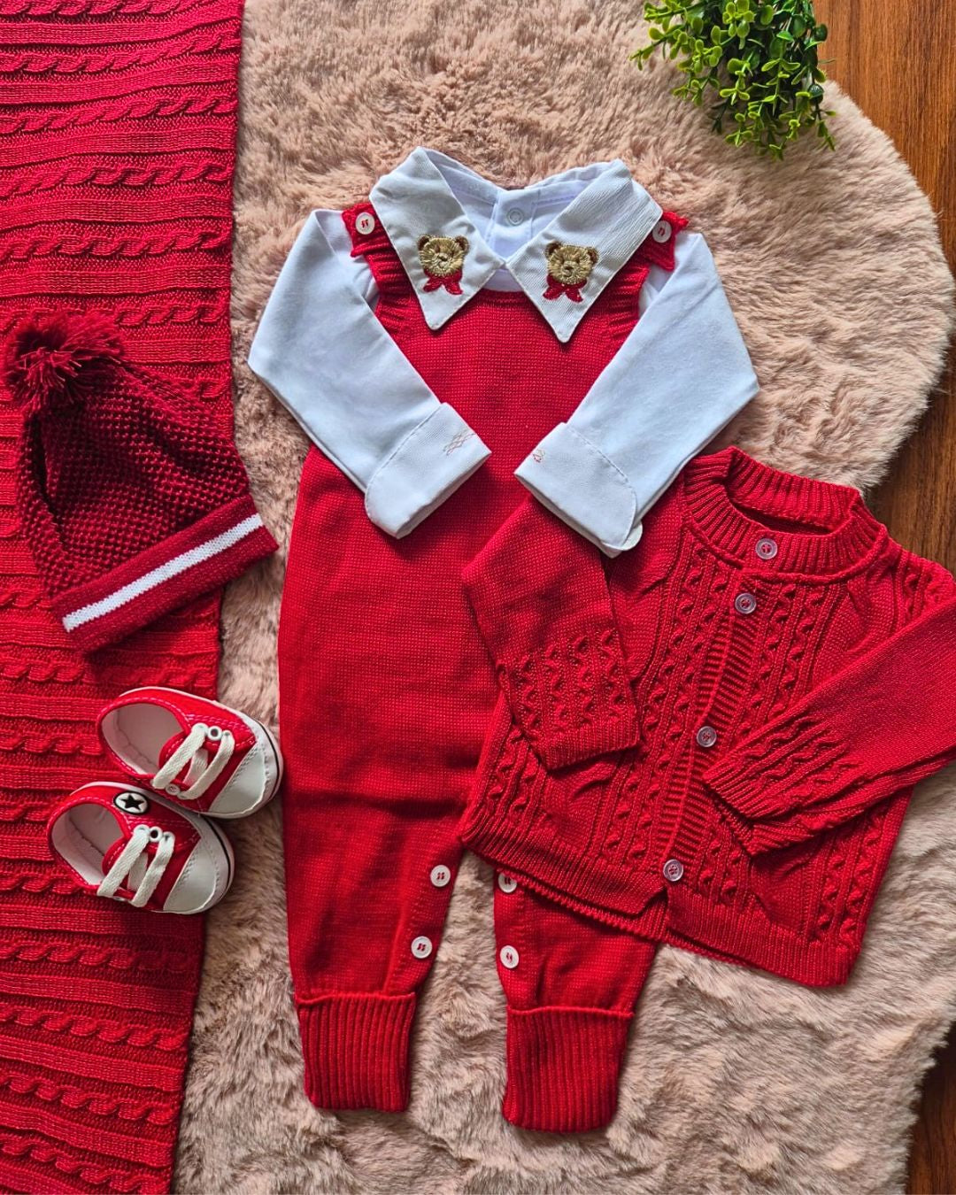 Saída de Maternidade em Tricot Antialérgico - Vermelha