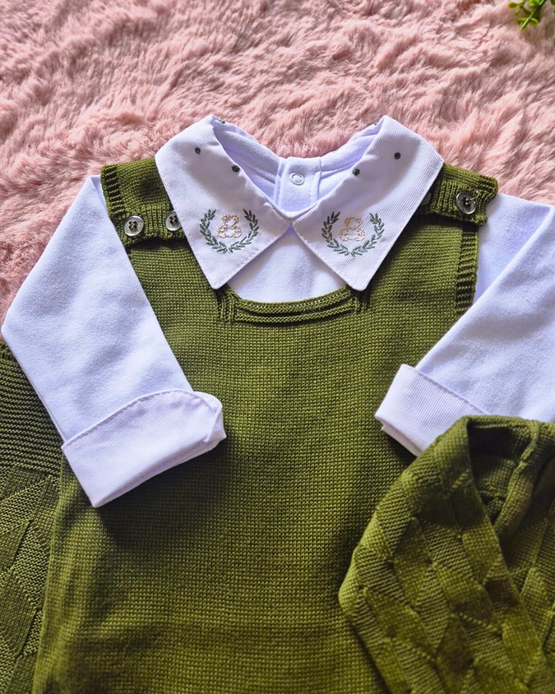 Saída de Maternidade em Tricot Antialérgico - Verde