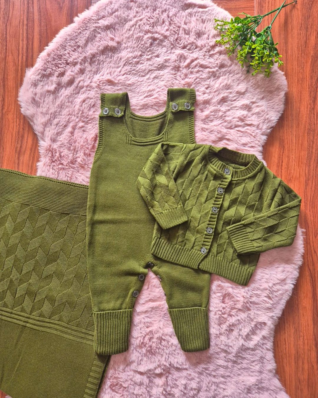 Saída de Maternidade em Tricot Antialérgico - Verde