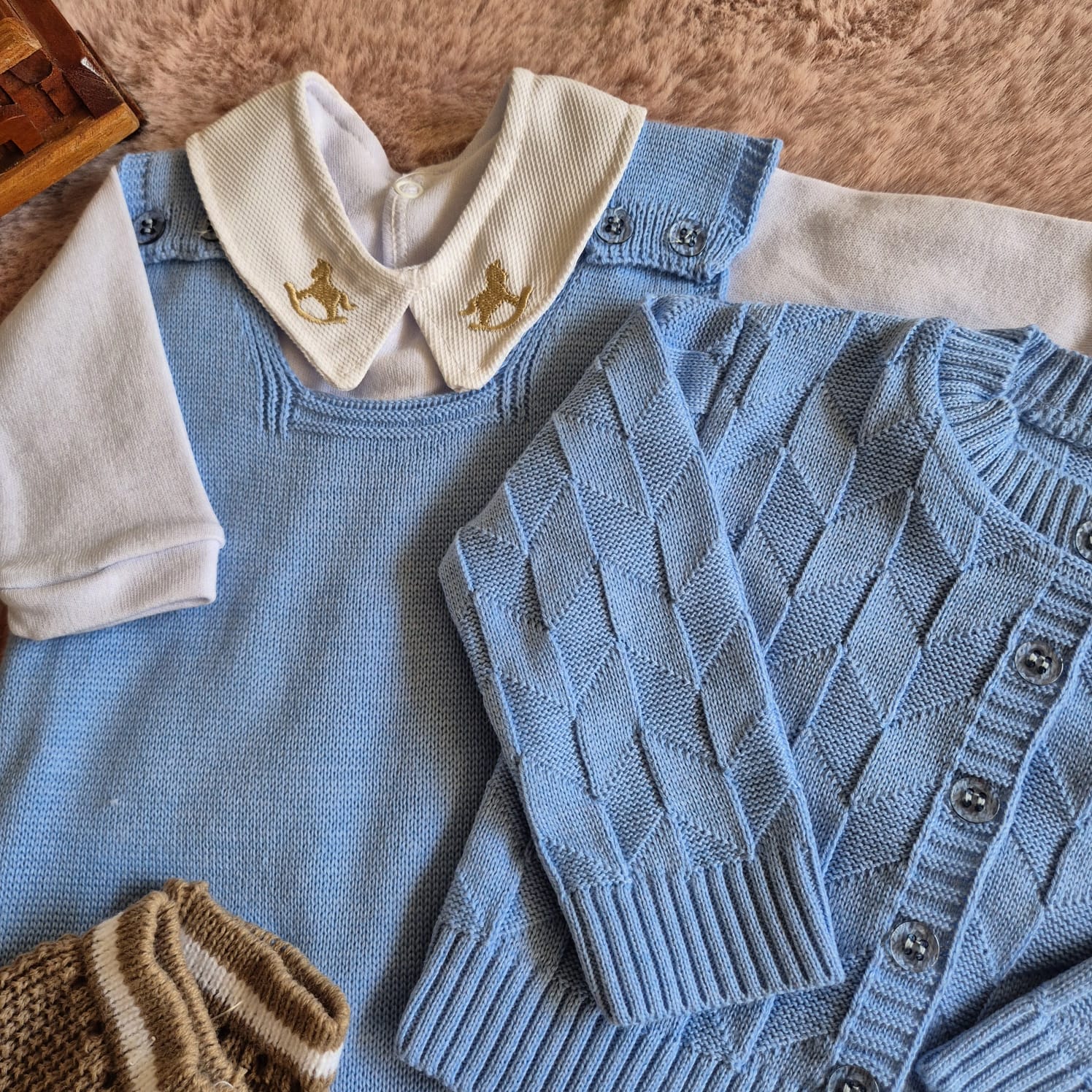 Saída de Maternidade em Tricot Antialérgico - Azul Claro