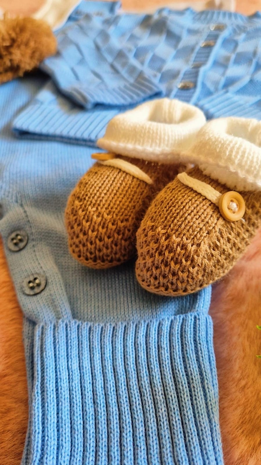 Saída de Maternidade em Tricot Antialérgico - Azul Claro