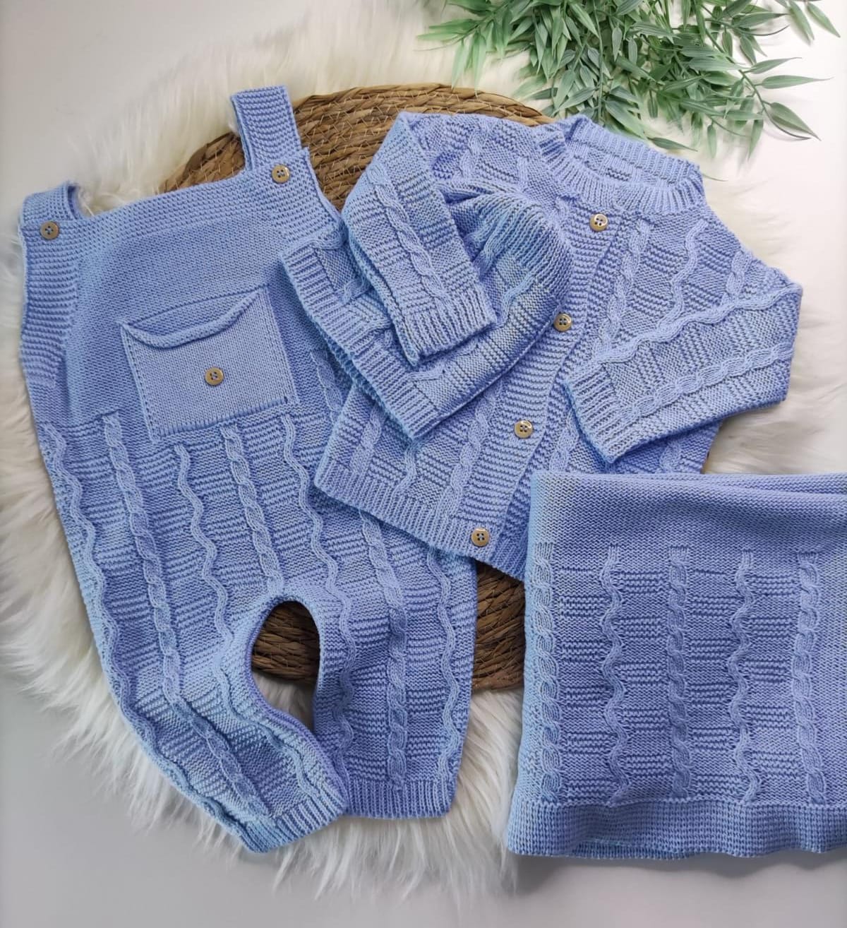 Saída de Maternidade em Tricot Antialérgico  3 peças Azul Claro