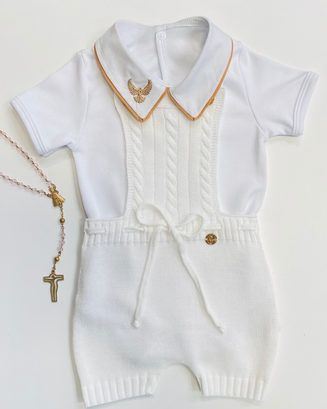 Conjunto Batizado Branco – Jardineira + Body com Gola Bordada Espírito Santo