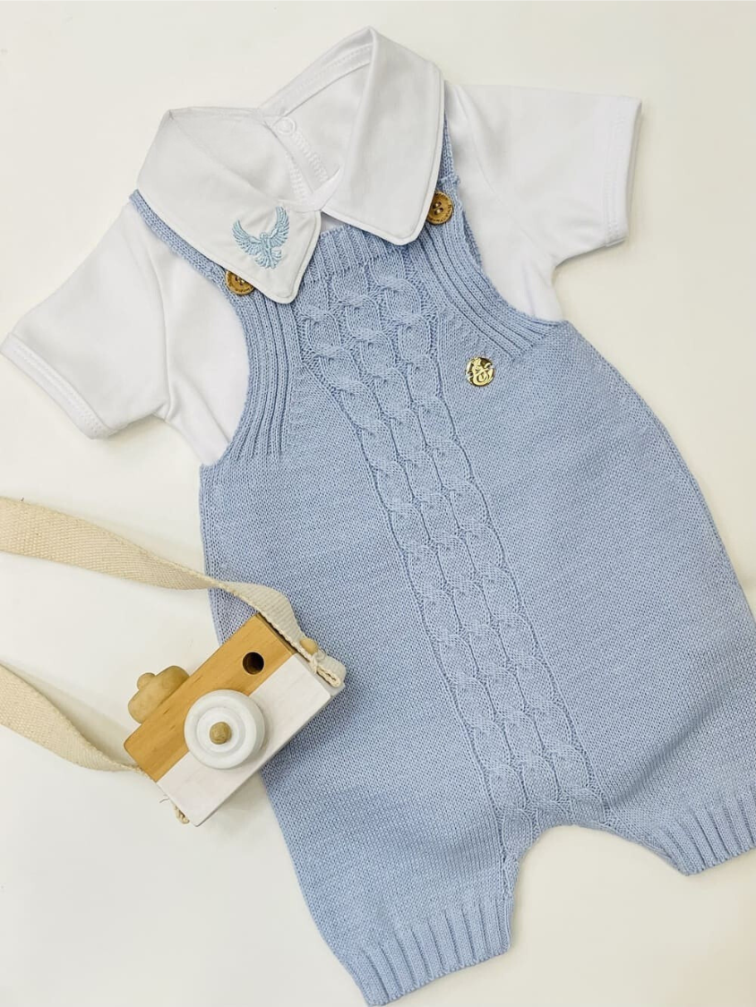 Conjunto batizado em tricot Jardineira Trança Azul