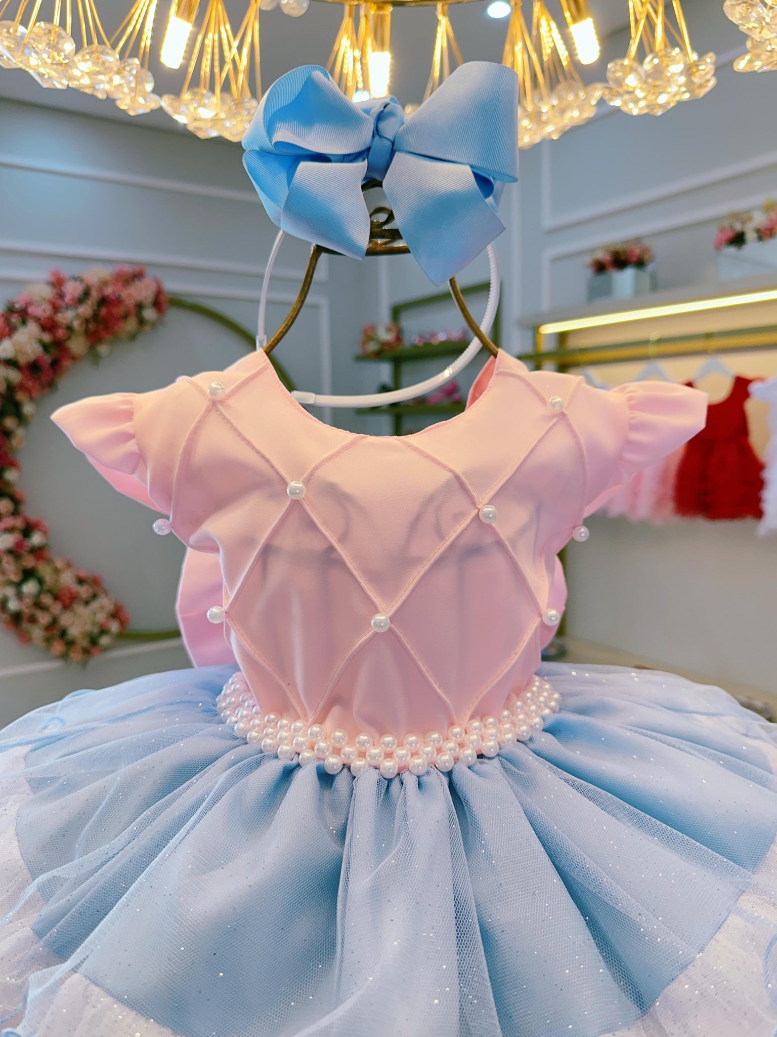 Vestido Infantil Rosa com Babados Coloridos – Ideal para Festa, Aniversário e Ensaio Fotográfico